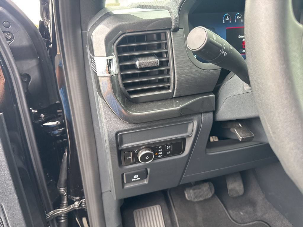 Used 2026 Ford F150 STX w/ F-150 LOBO Package AWD/4WD image 15