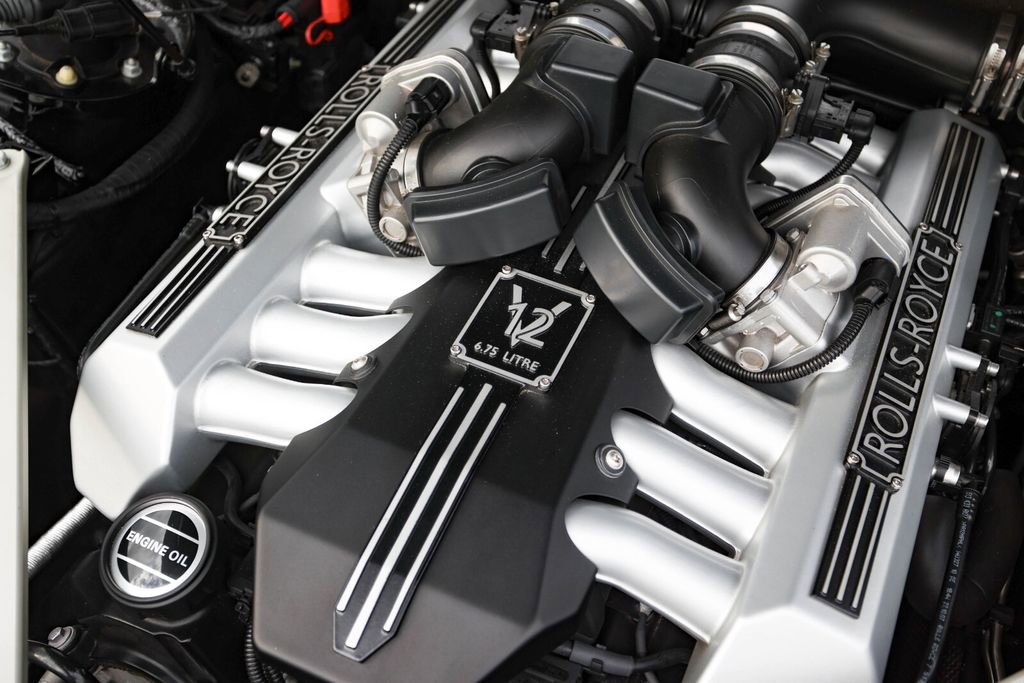 Used 2010 Rolls-Royce Phantom Drophead Coupe image 28