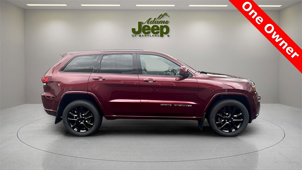 Used 2021 Jeep Grand Cherokee Laredo X image 4