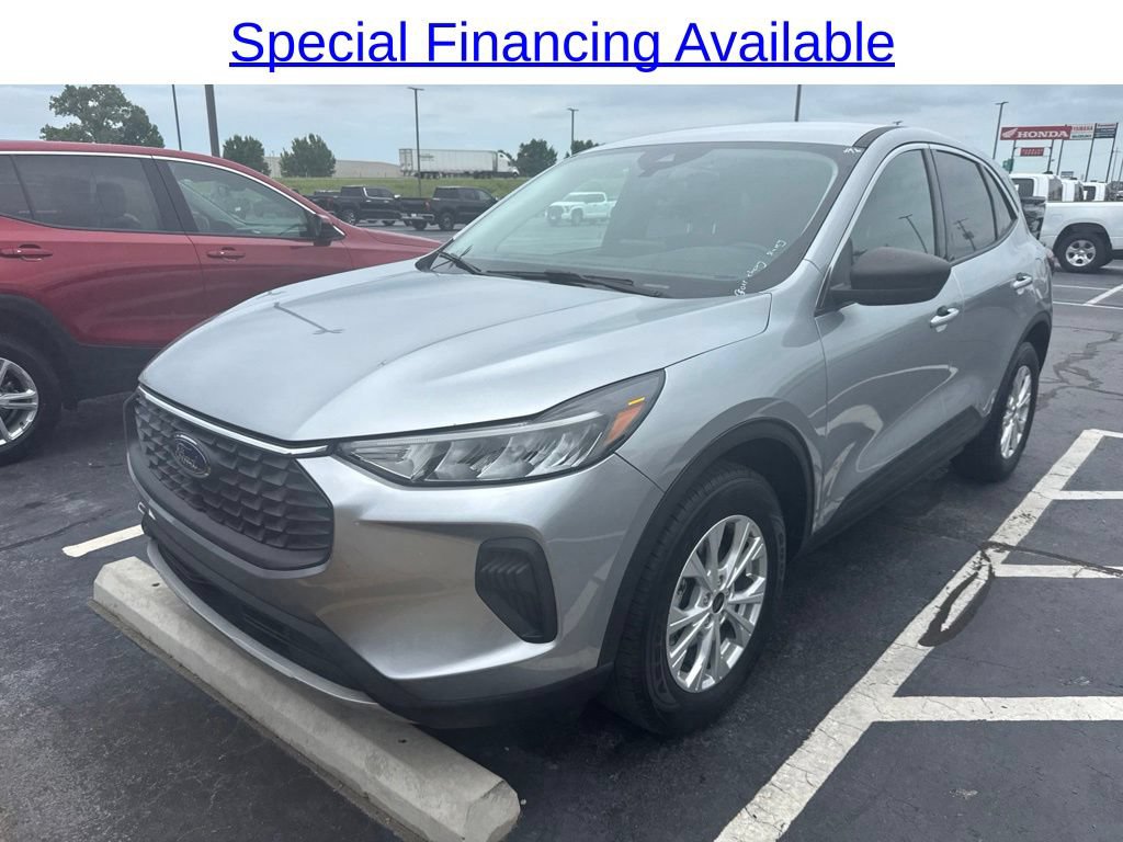 Used 2023 Ford Escape Active AWD/4WD image 1