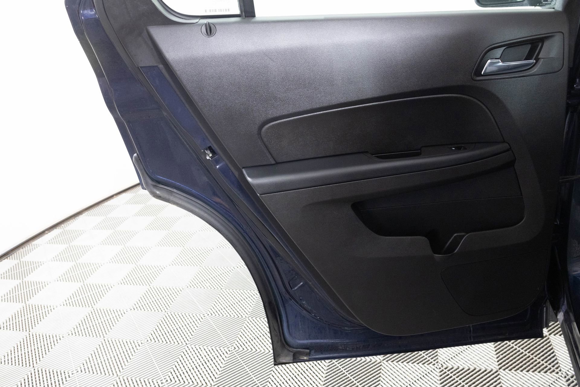 Used 2015 Chevrolet Equinox LS image 26