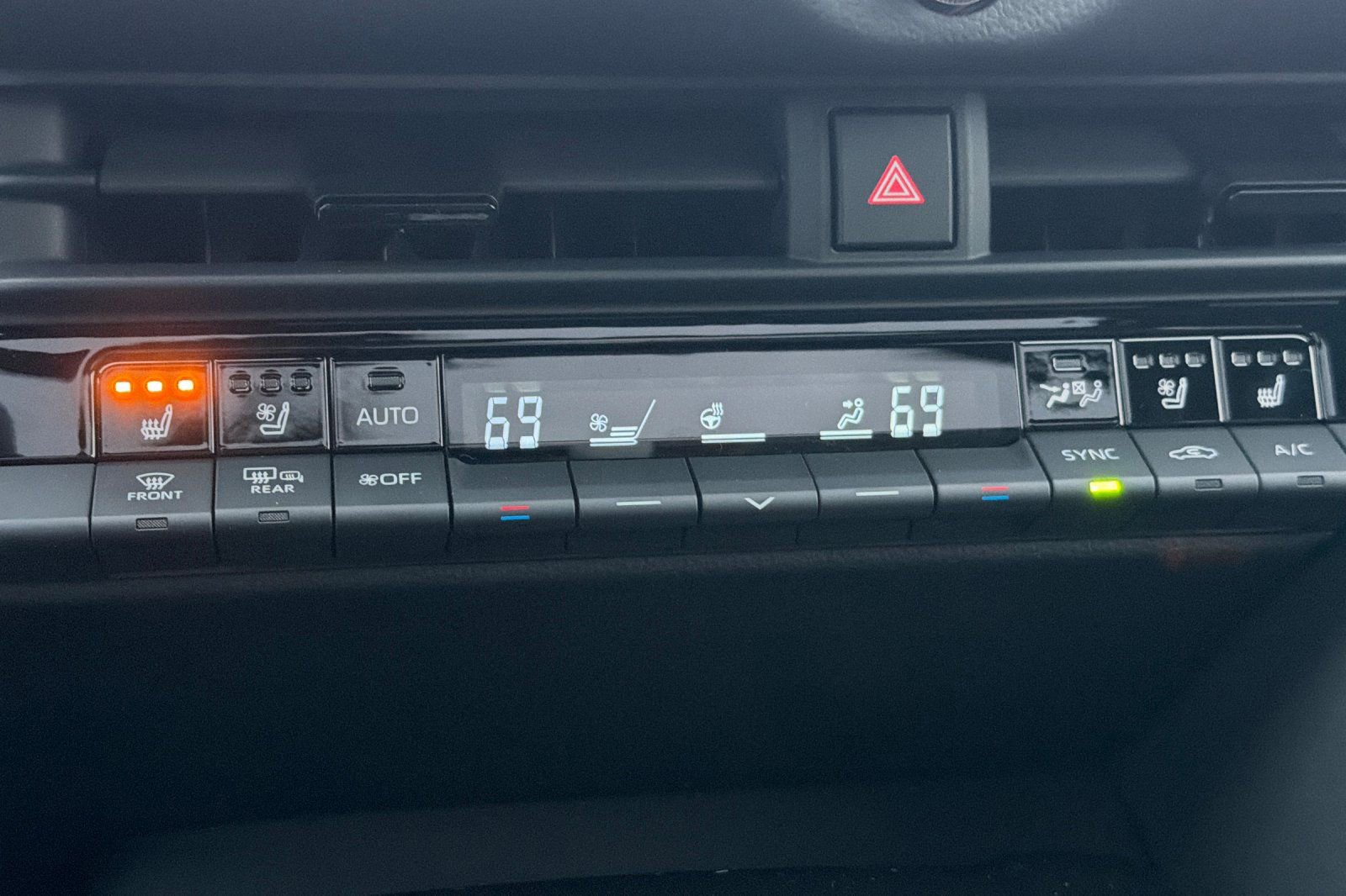 New 2026 Toyota Crown Platinum image 17