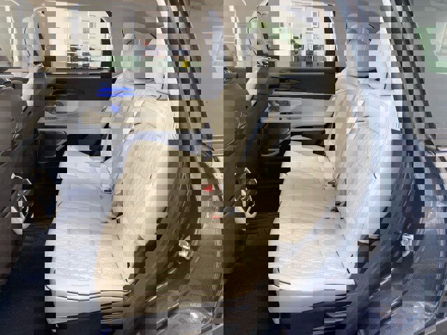 Used 2024 Lincoln Nautilus Black Label w/ Jet Appearance Package (87T) image 9