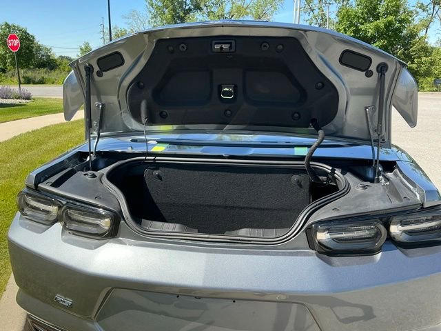 Used 2021 Chevrolet Camaro LT RWD image 11