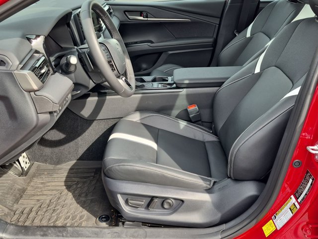 Certified 2026 Toyota Camry Hybrid w/ Convenience Package AWD/4WD image 9