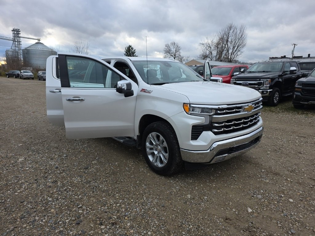 Certified 2024 Chevrolet Silverado 1500 LTZ w/ LTZ Premium Package image 41