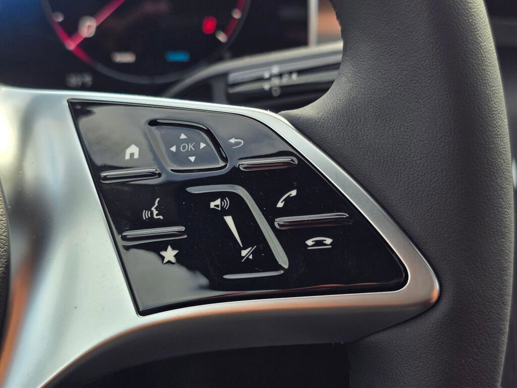 New 2026 Mercedes-Benz C 300 4MATIC Sedan image 41