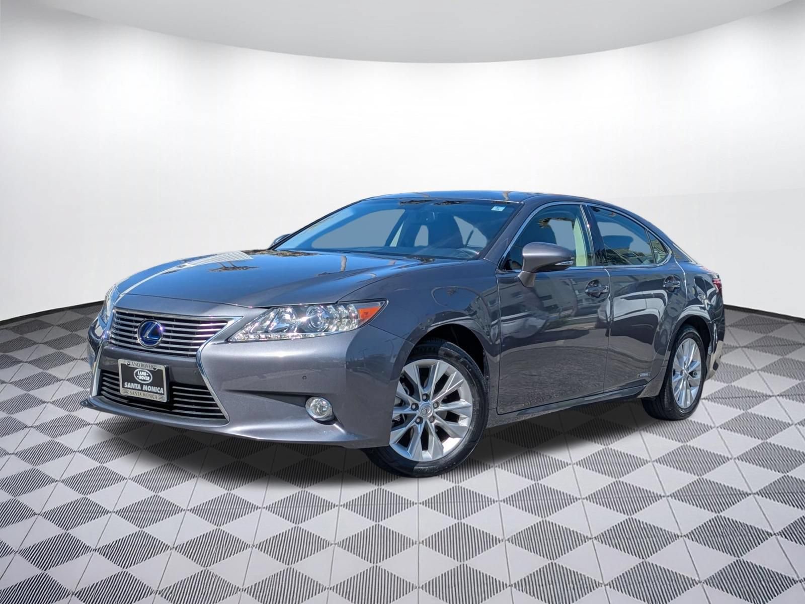 Used 2013 Lexus ES 300h w/ Luxury Pkg