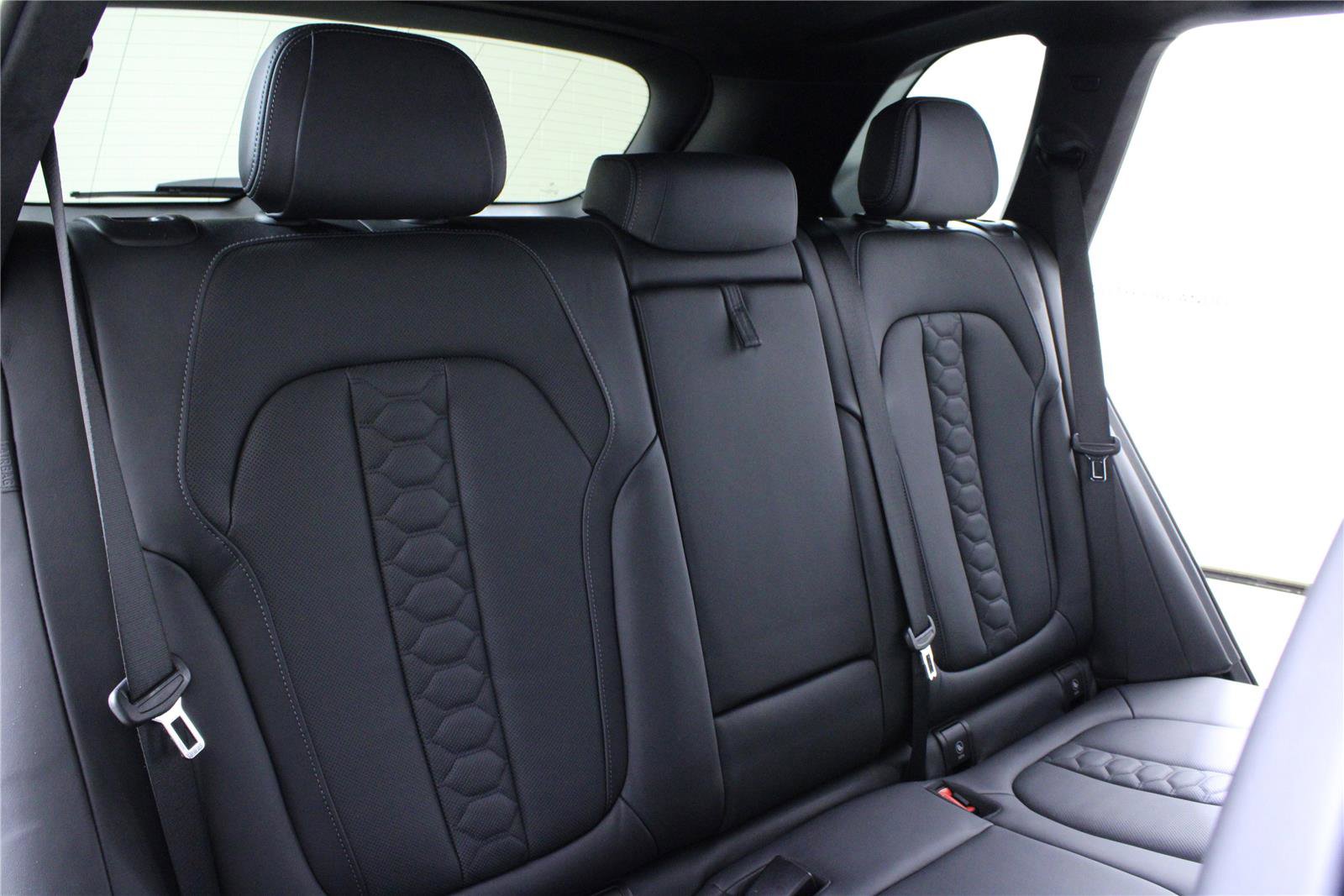 Used 2022 BMW X5 M w/ Executive Package AWD/4WD image 13