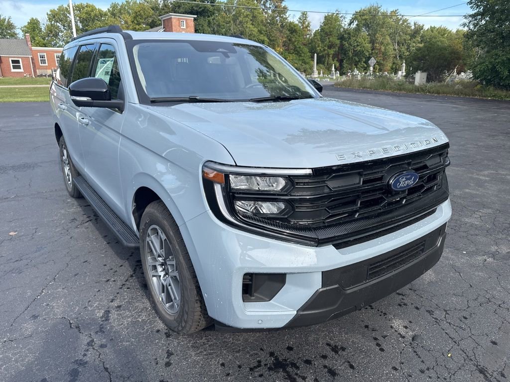 New 2025 Ford Expedition Active AWD/4WD image 1