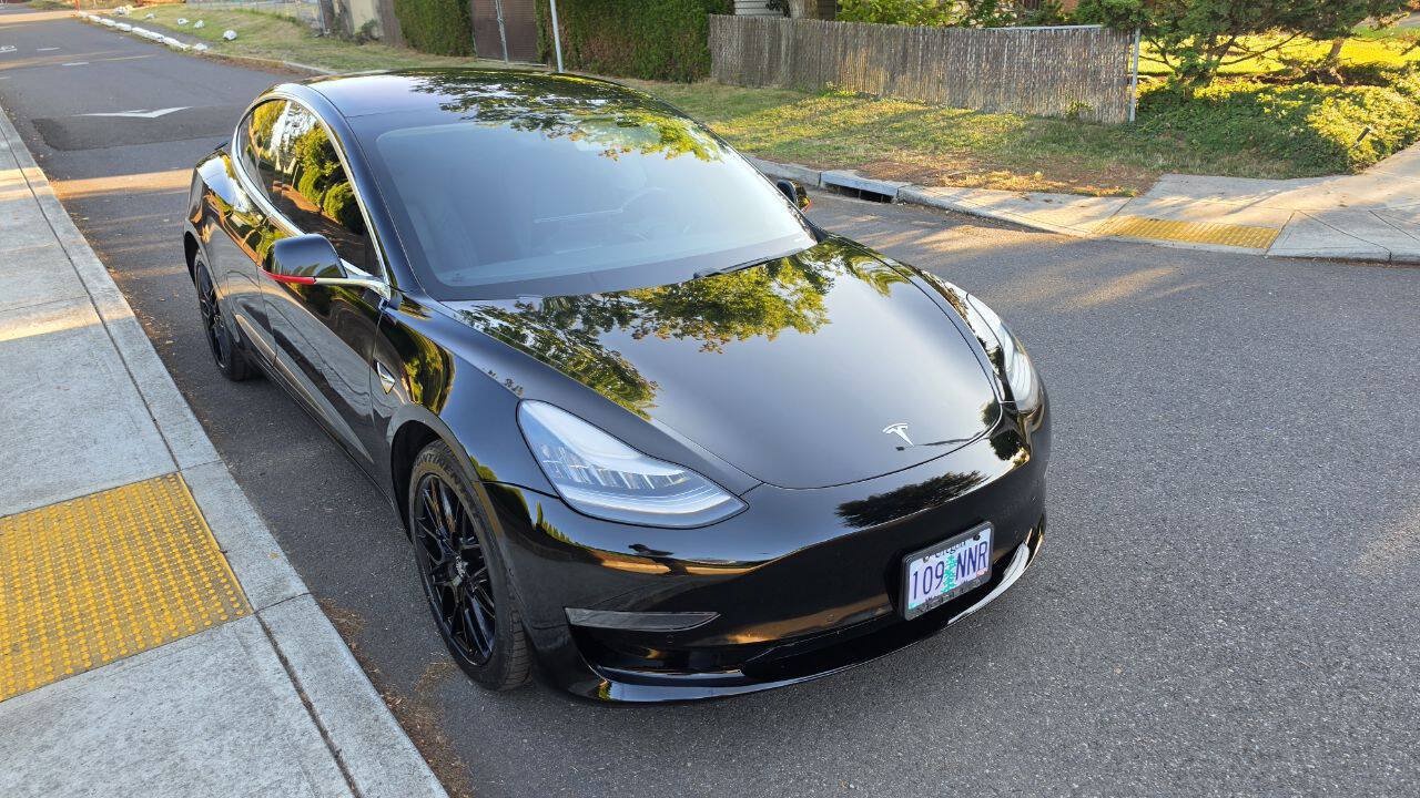 Used 2018 Tesla Model 3 Long Range AWD/4WD image 3