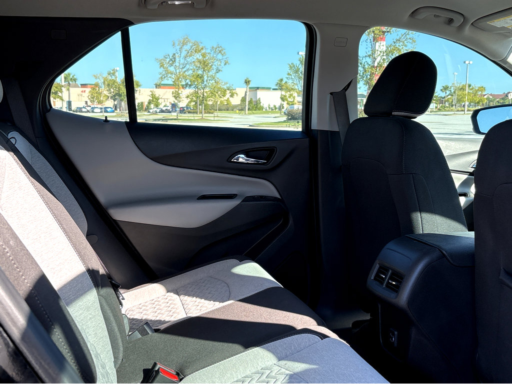 Used 2023 Chevrolet Equinox LS w/ Midnight Edition image 11