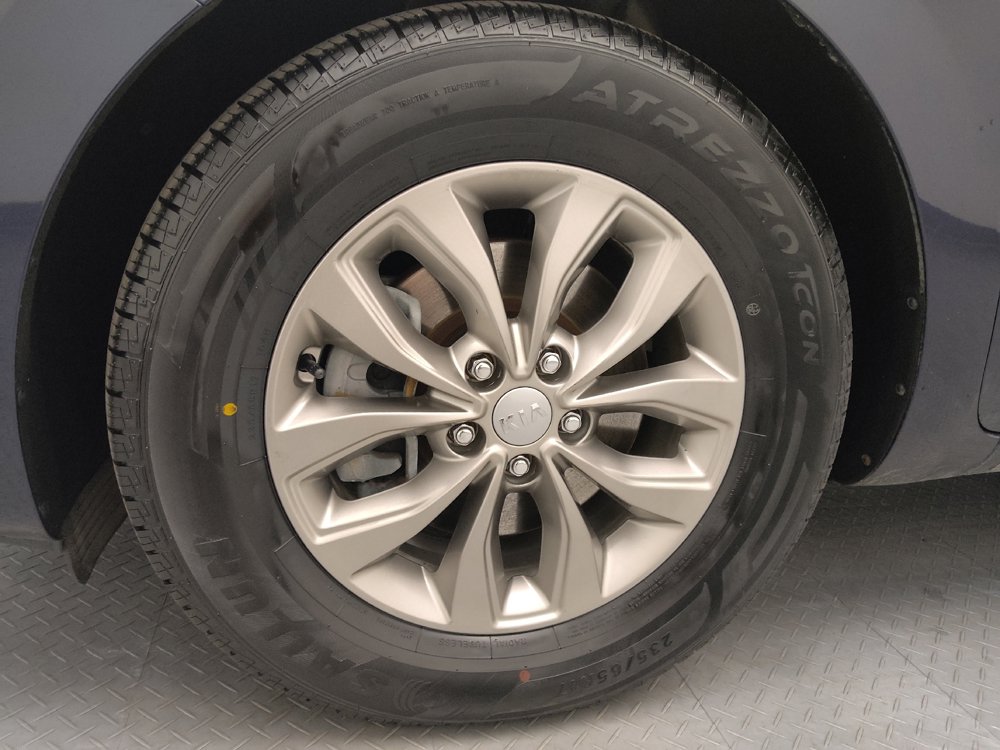 Used 2019 Kia Sedona LX FWD image 31