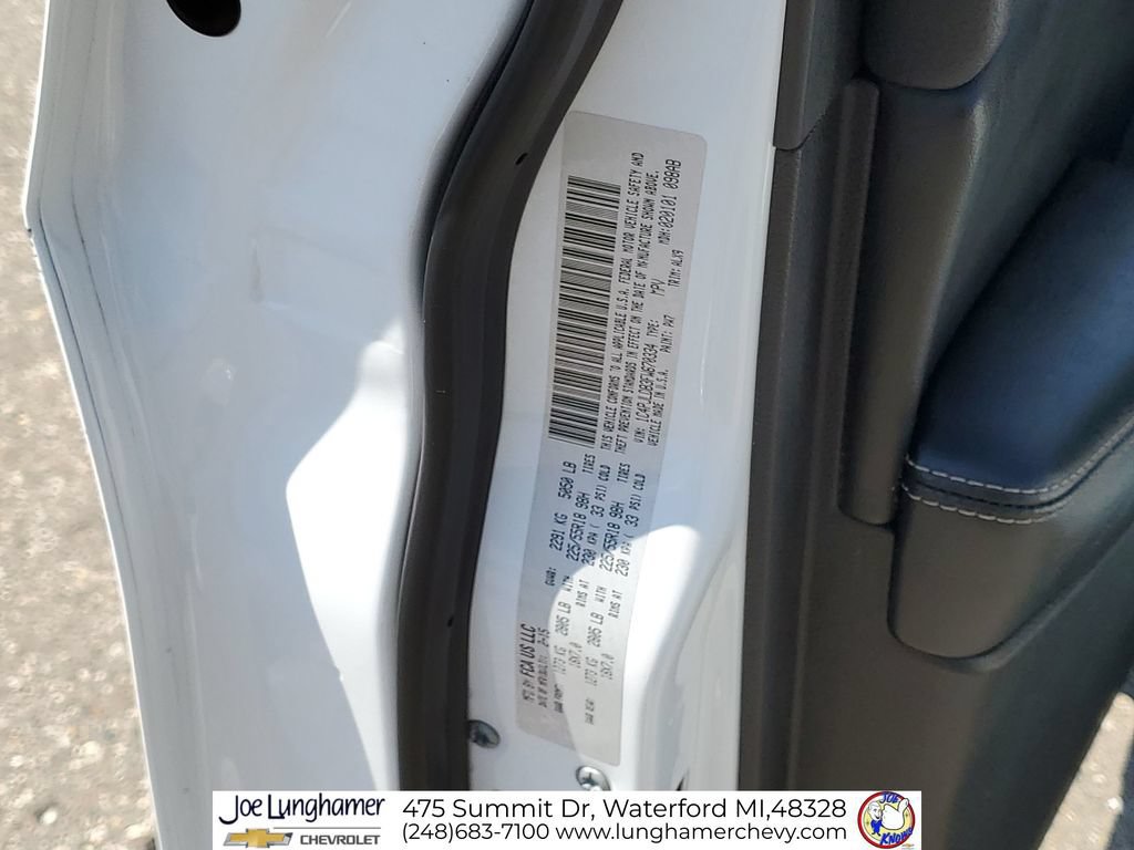 Used 2015 Jeep Cherokee Limited FWD image 34