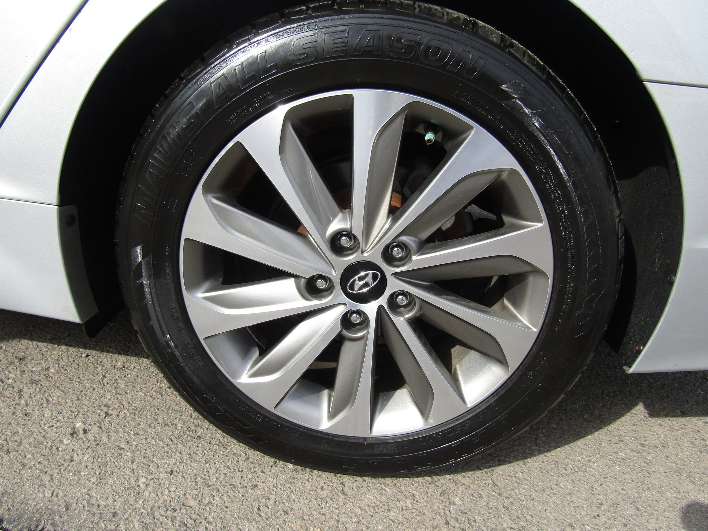 Used 2016 Hyundai Sonata Sport w/ Option Group 1V FWD image 37