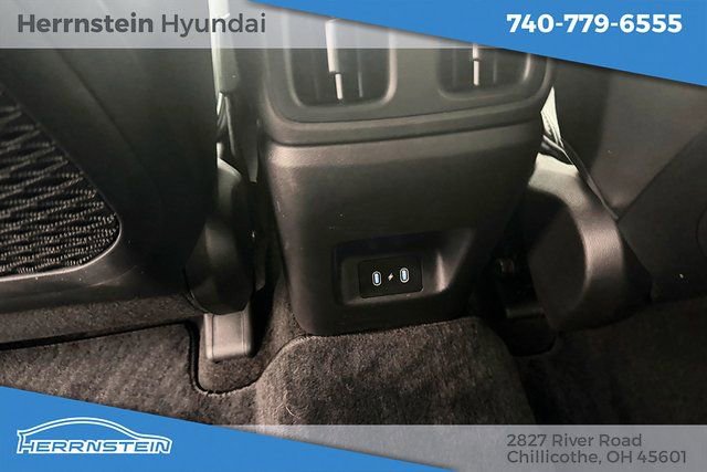 Used 2025 Hyundai Tucson Limited image 23
