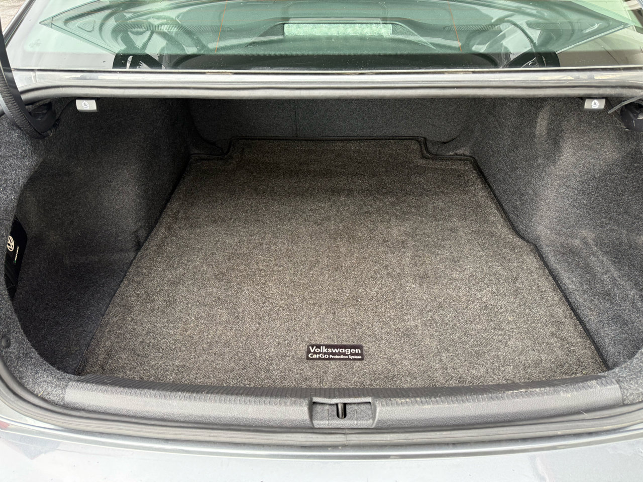 Used 2020 Volkswagen Passat 2.0T R-Line image 27