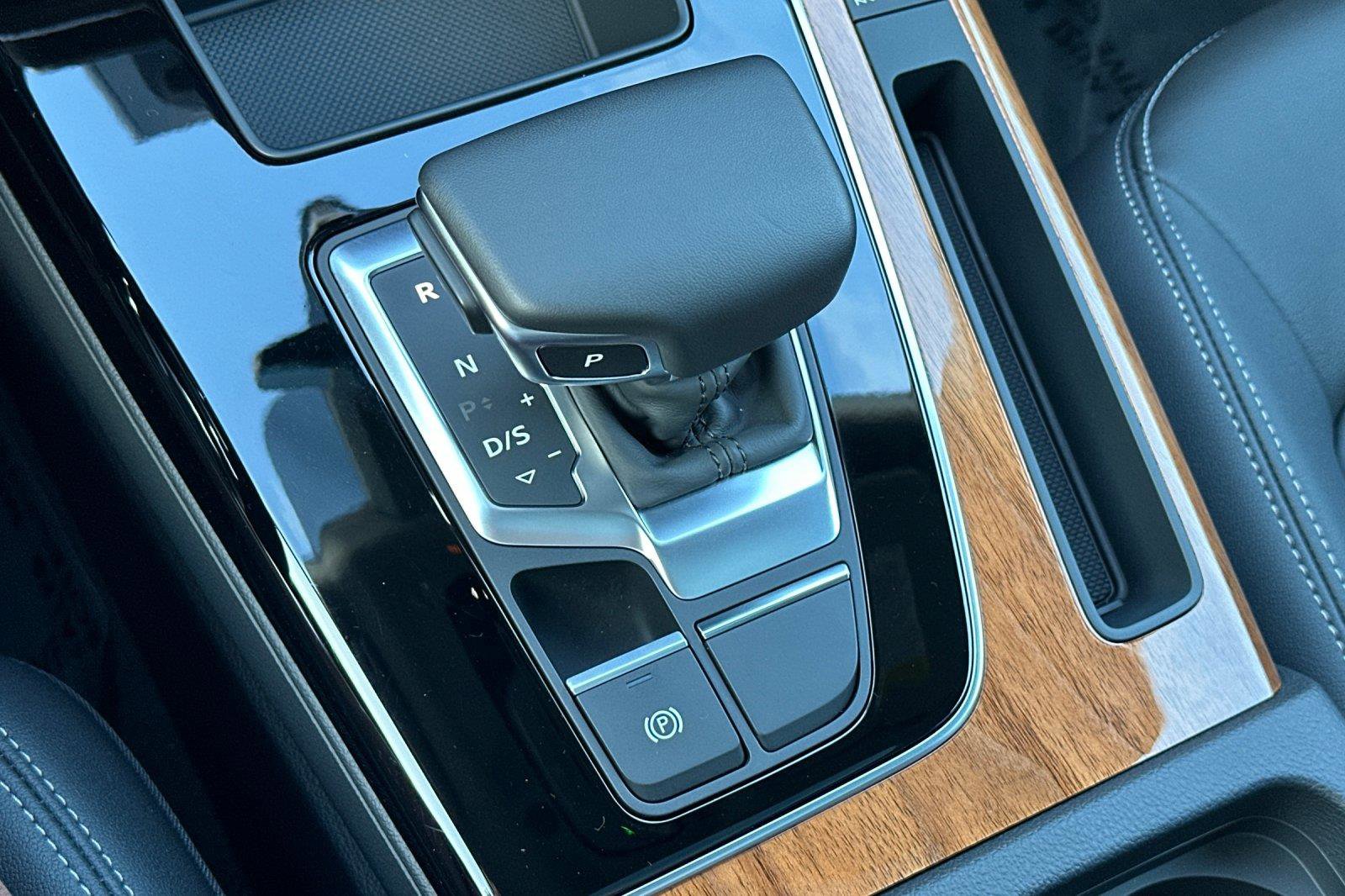 Certified 2023 Audi Q5 2.0T Premium w/ Convenience Package image 21