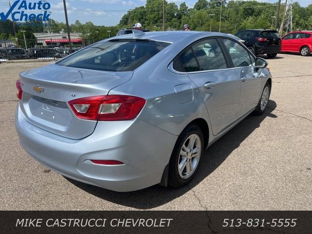 Used 2017 Chevrolet Cruze LT w/ Convenience Package FWD image 3