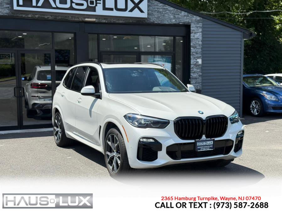 Used 2021 BMW X5 M50i image 6