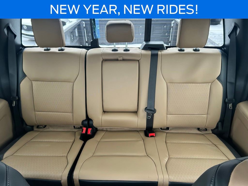 New 2026 Ford F250 Lariat w/ Black Appearance Package image 22