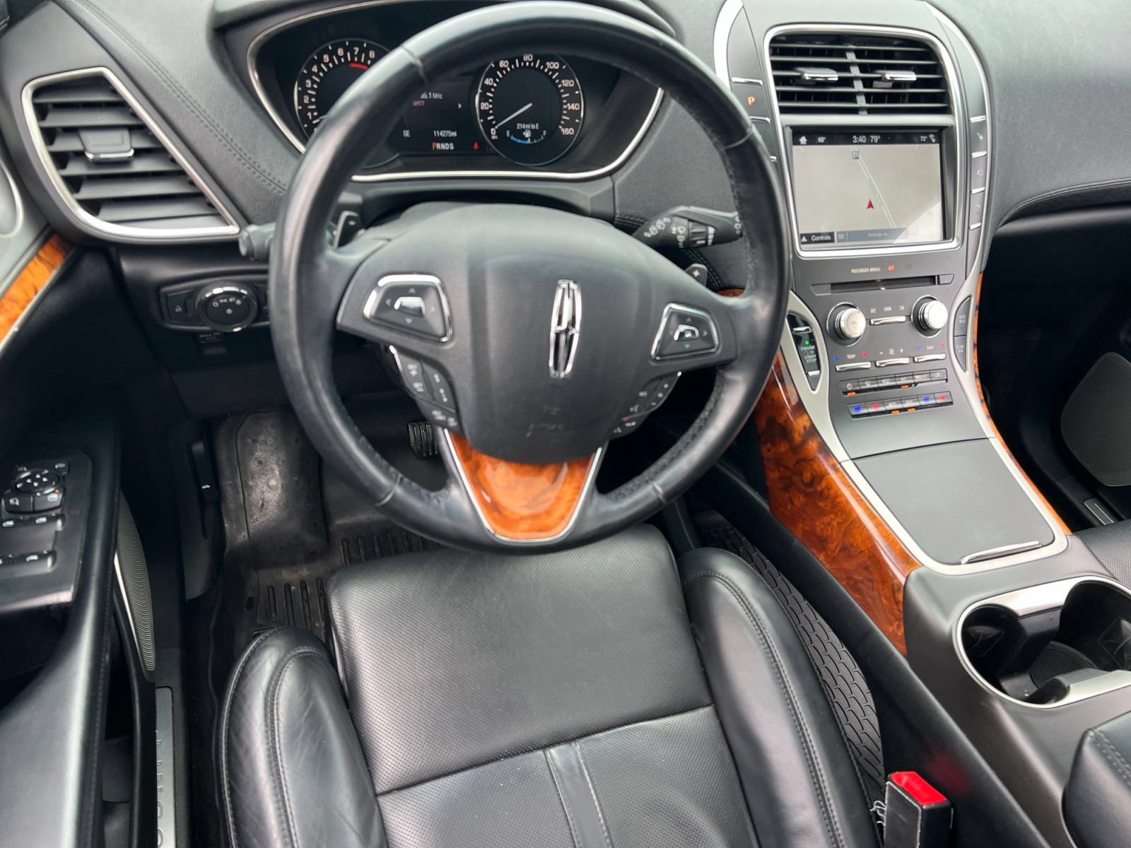 Used 2016 Lincoln MKX Reserve w/ Luxury Package AWD/4WD image 40