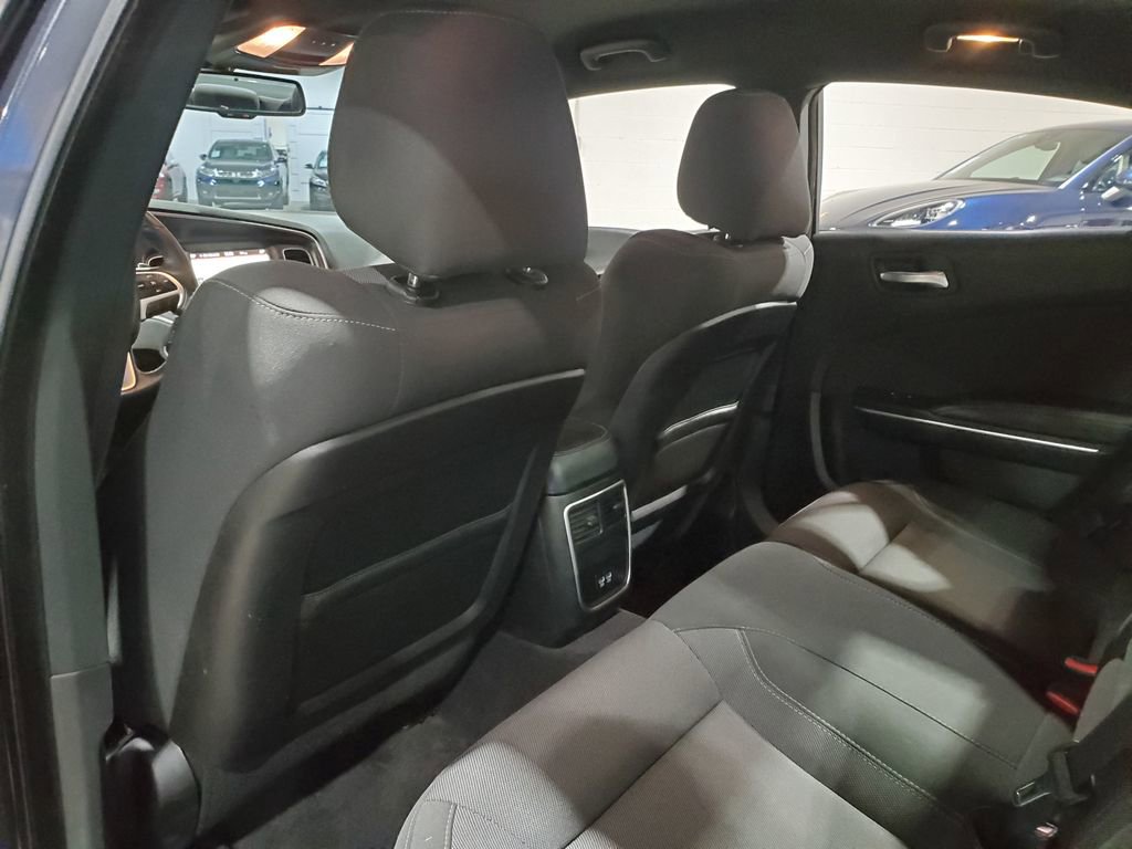 Used 2018 Dodge Charger R/T w/ Navigation & Travel Group image 23