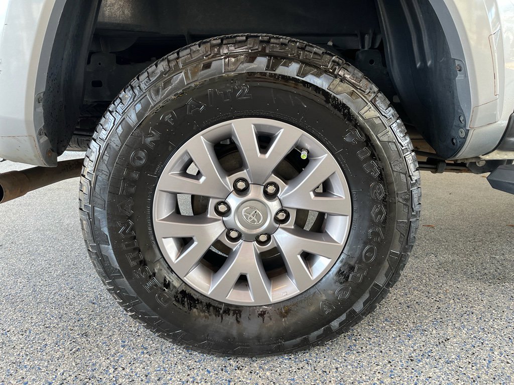 Used 2019 Toyota Tacoma SR5 image 30