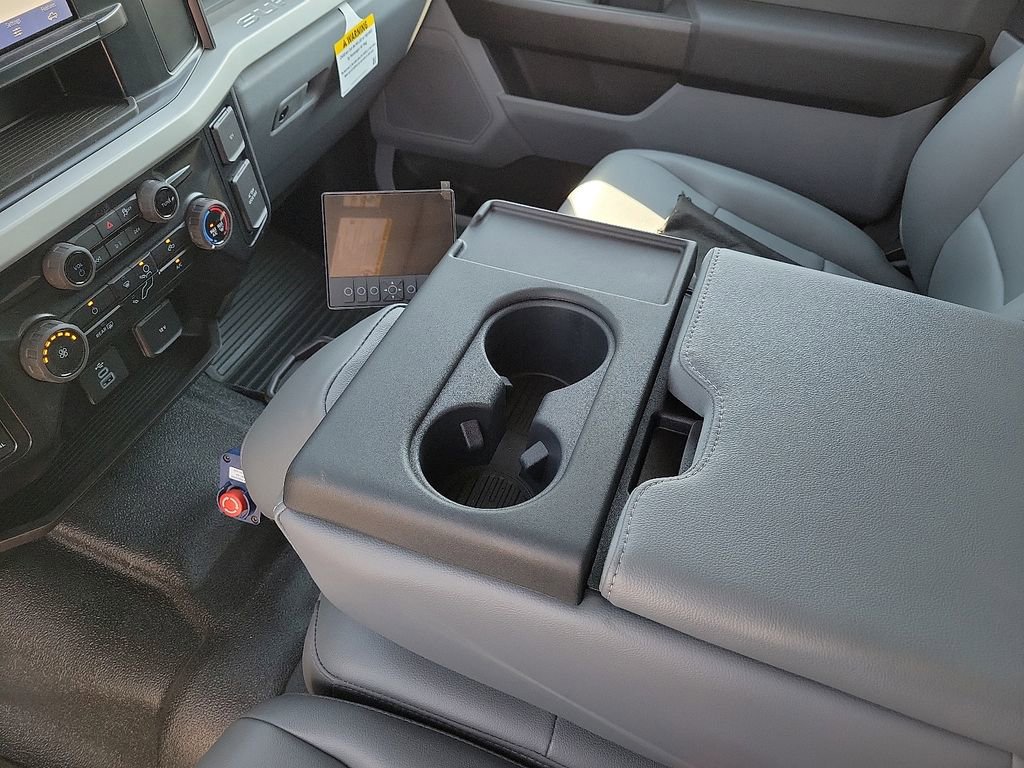 New 2025 Ford F550 4x4 SuperCab Super Duty image 25