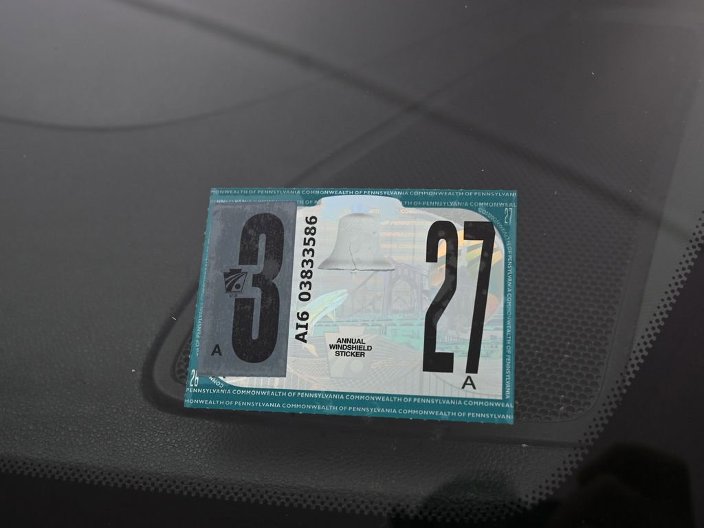 Used 2022 Chevrolet Silverado 2500 LT w/ Convenience Package AWD/4WD image 9