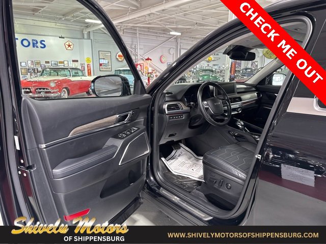 Used 2022 Kia Telluride SX w/ SX Prestige Package image 11