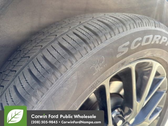 Used 2015 Dodge Durango R/T w/ Blacktop Package AWD/4WD image 13