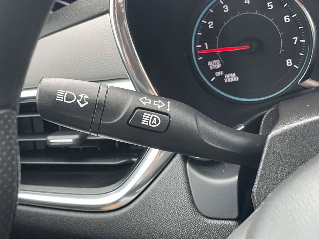 Used 2023 Chevrolet Equinox LS w/ LS Convenience Package FWD image 25