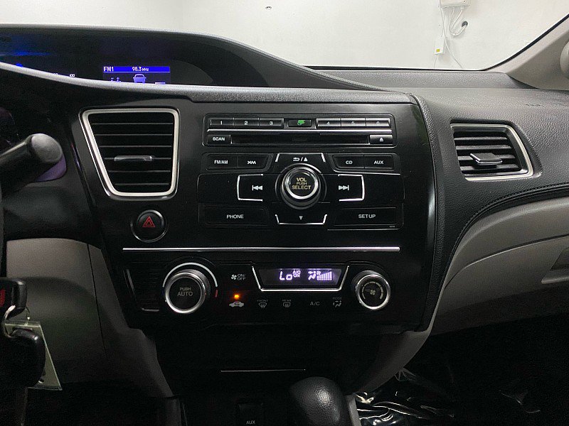 Used 2013 Honda Civic Hybrid Sedan image 19