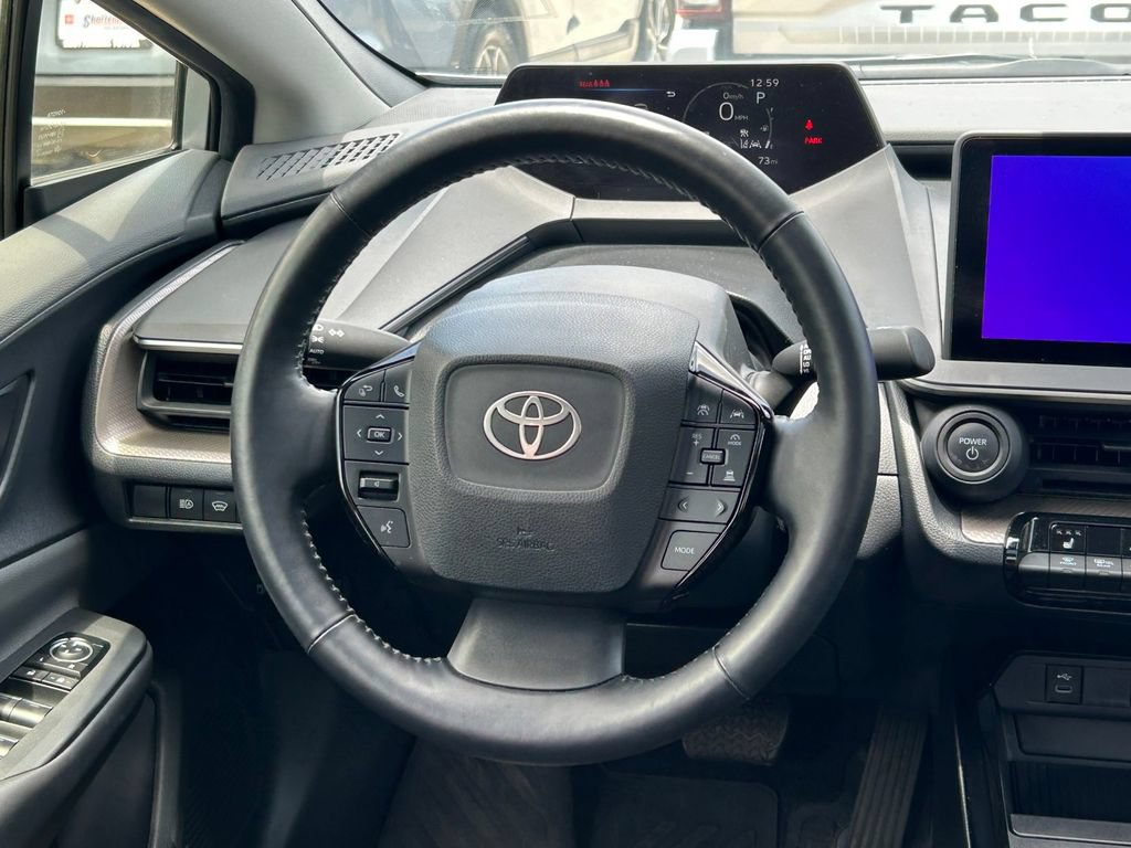 Used 2024 Toyota Prius XLE FWD image 39
