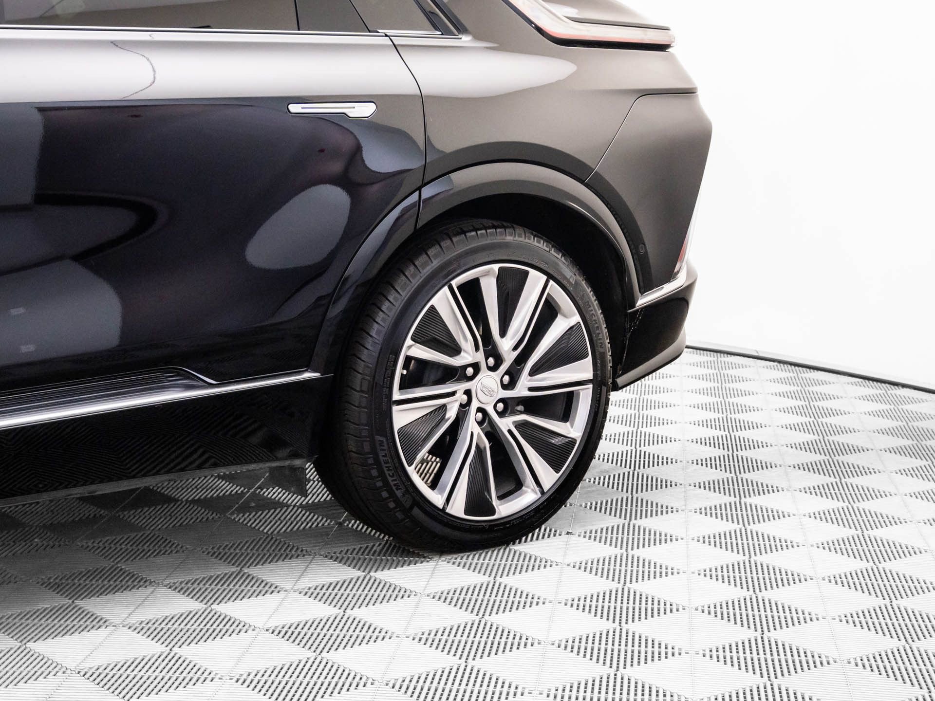 Certified 2025 Cadillac Lyriq Luxury w/ LPO, Floor Liner Package image 37