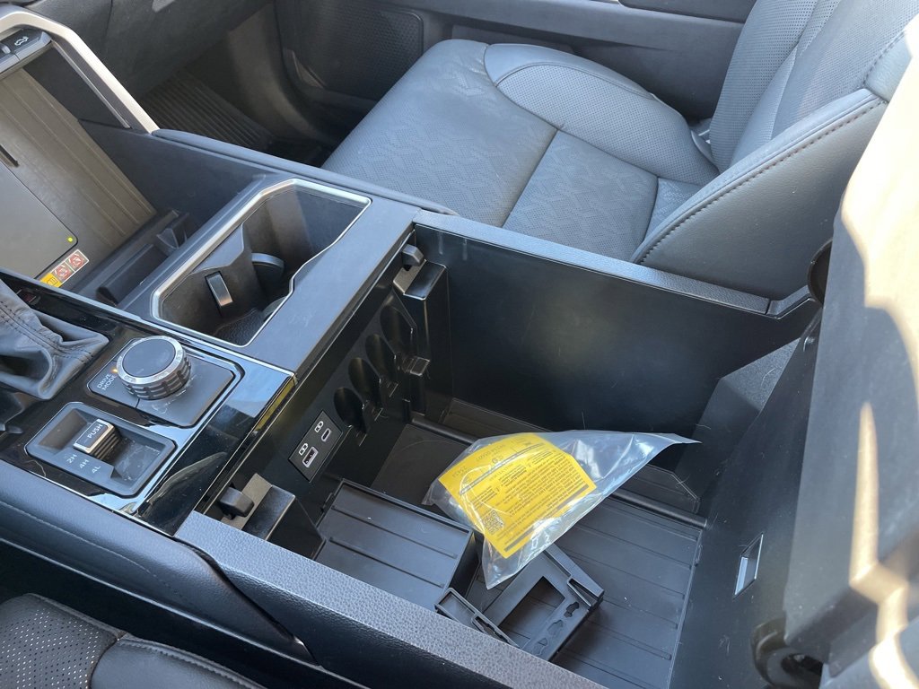 Used 2025 Toyota Tundra Limited image 31