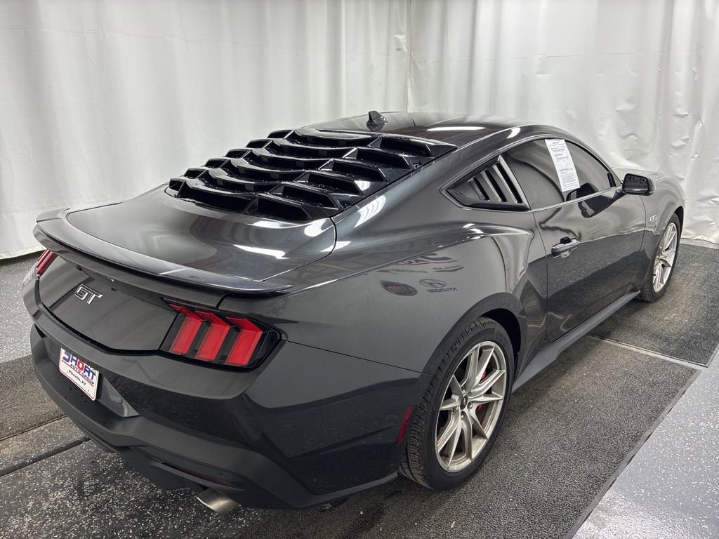 Used 2024 Ford Mustang GT Premium image 4