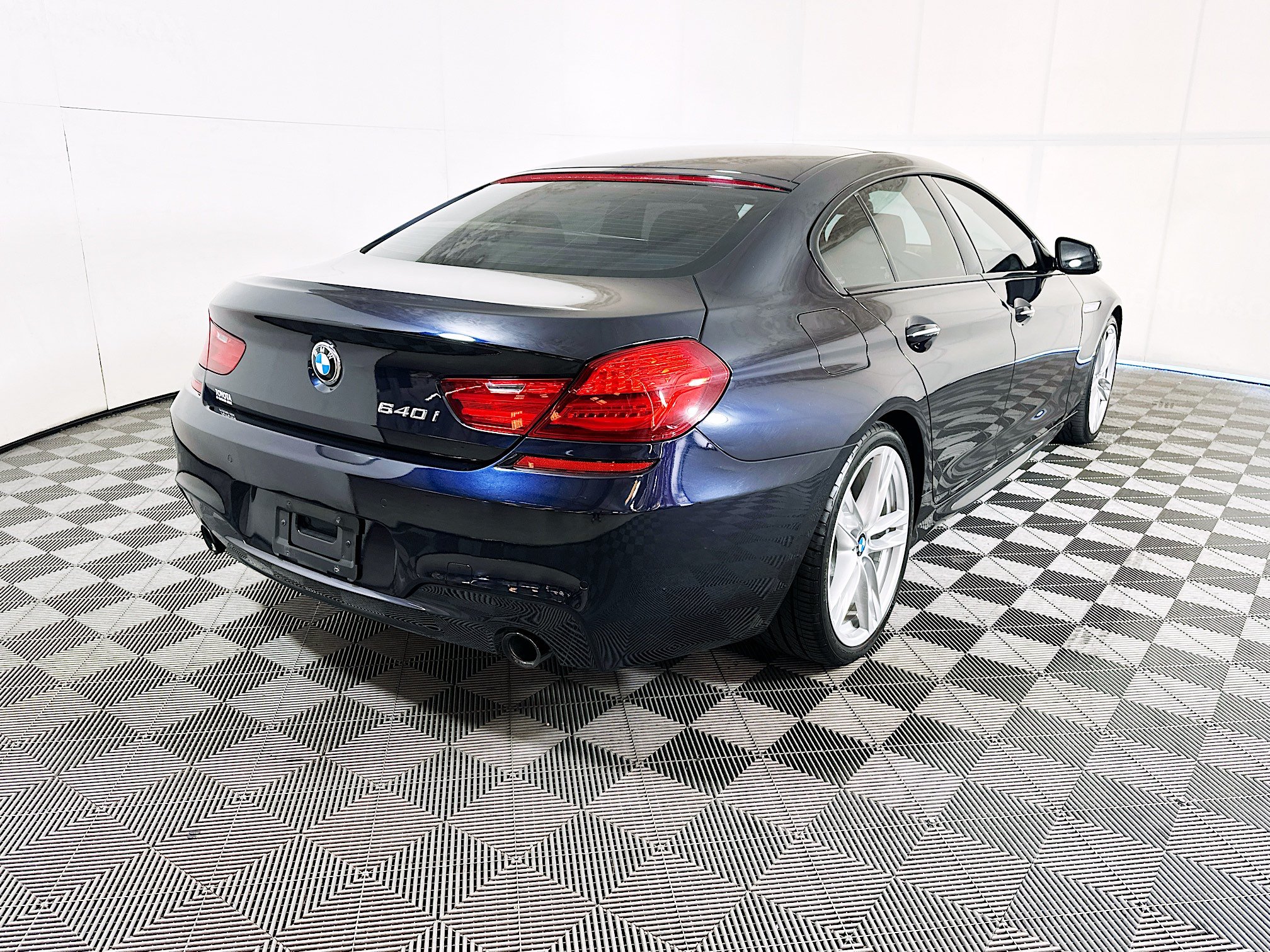 Used 2017 BMW 640i Gran Coupe RWD image 3