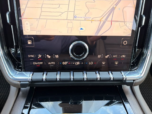 New 2026 GMC Yukon XL Denali Ultimate AWD/4WD image 14