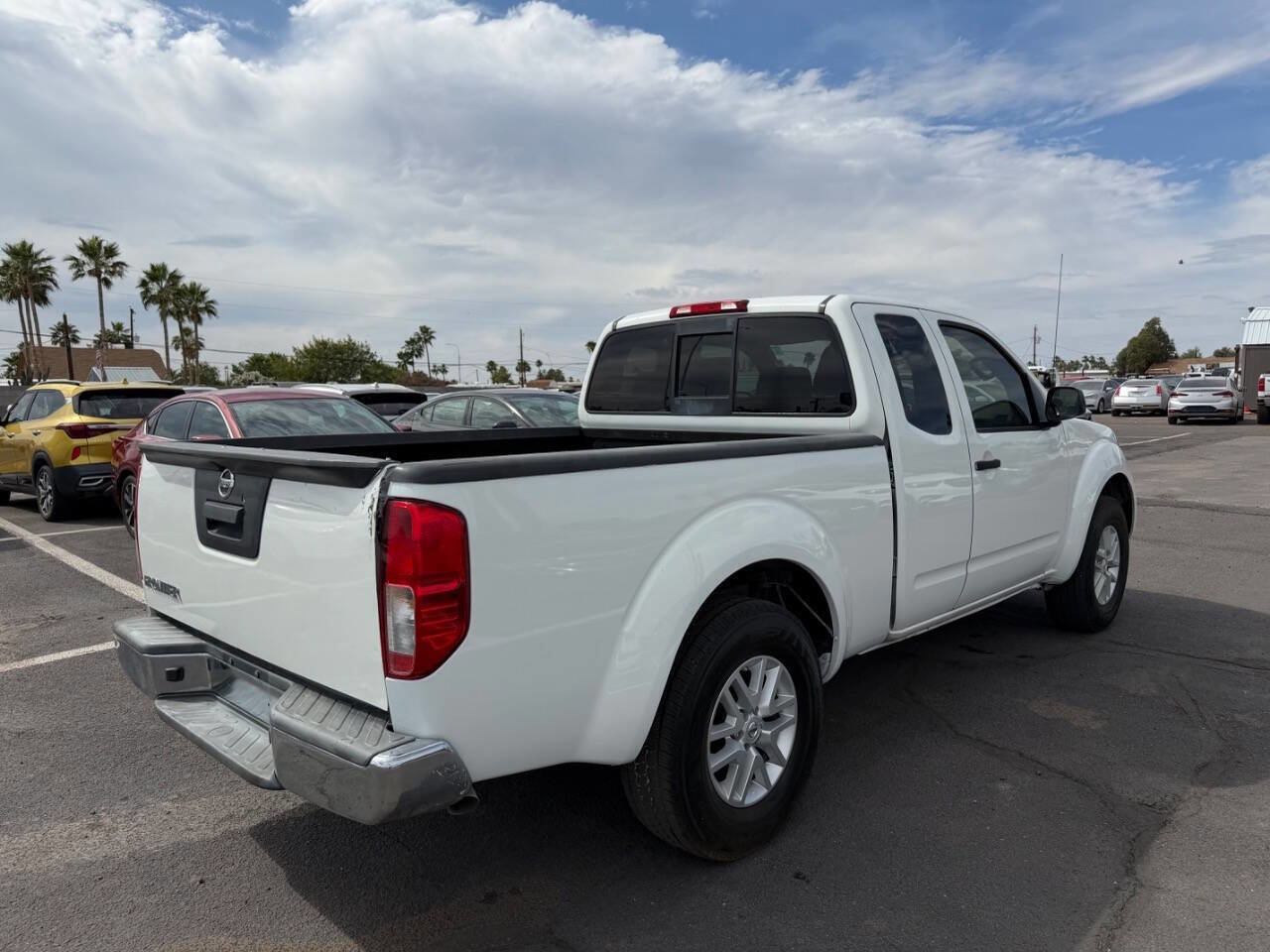 Used 2018 Nissan Frontier SV RWD image 9