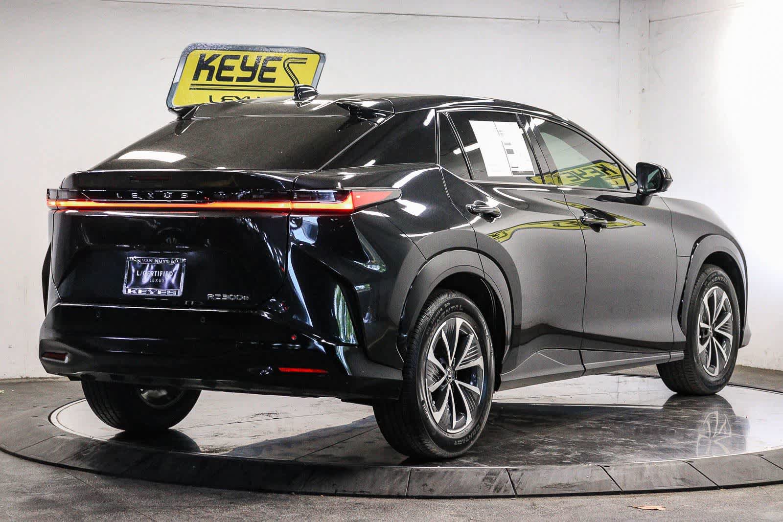 Used 2024 Lexus RZ 300e Premium w/ Accessory Package (Z1) FWD image 4