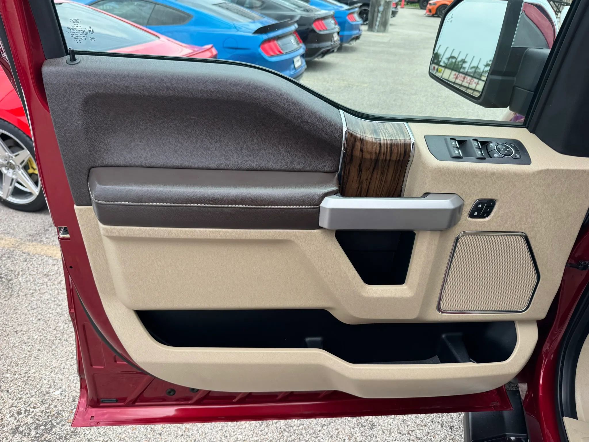 Used 2019 Ford F150 Lariat w/ Equipment Group 502A Luxury RWD image 19