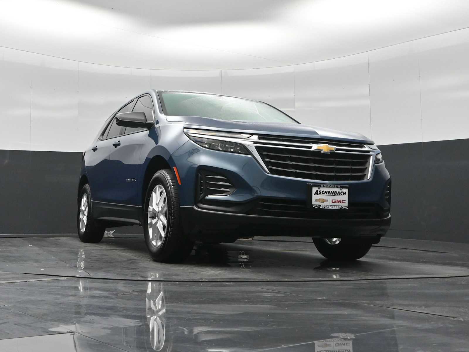 Used 2024 Chevrolet Equinox LS w/ LPO, Floor Liner Package AWD/4WD image 35