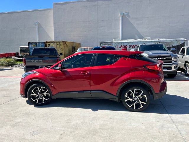 Used 2021 Toyota C-HR XLE FWD image 5