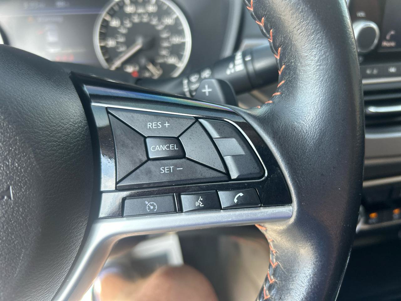 Used 2023 Nissan Altima 2.5 SR FWD image 16