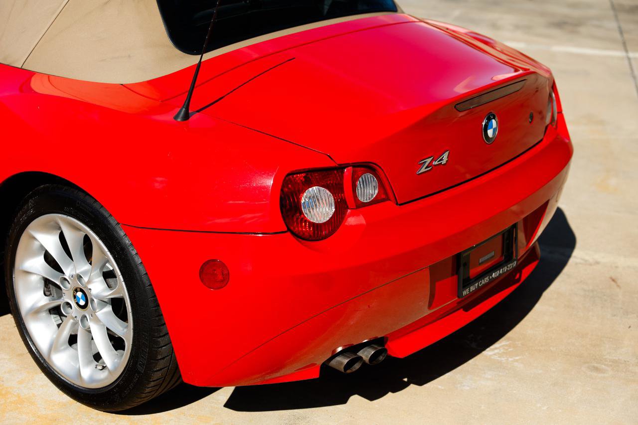 Used 2005 BMW Z4 2.5i image 35