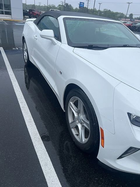 Used 2017 Chevrolet Camaro LT RWD image 15