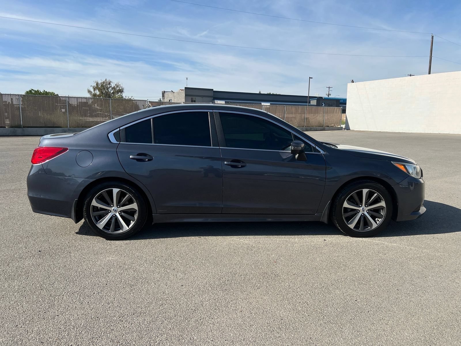 Used 2015 Subaru Legacy 2.5i Limited AWD/4WD image 3