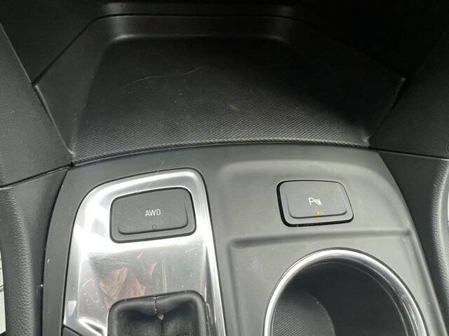 Used 2022 Chevrolet Equinox LT image 25